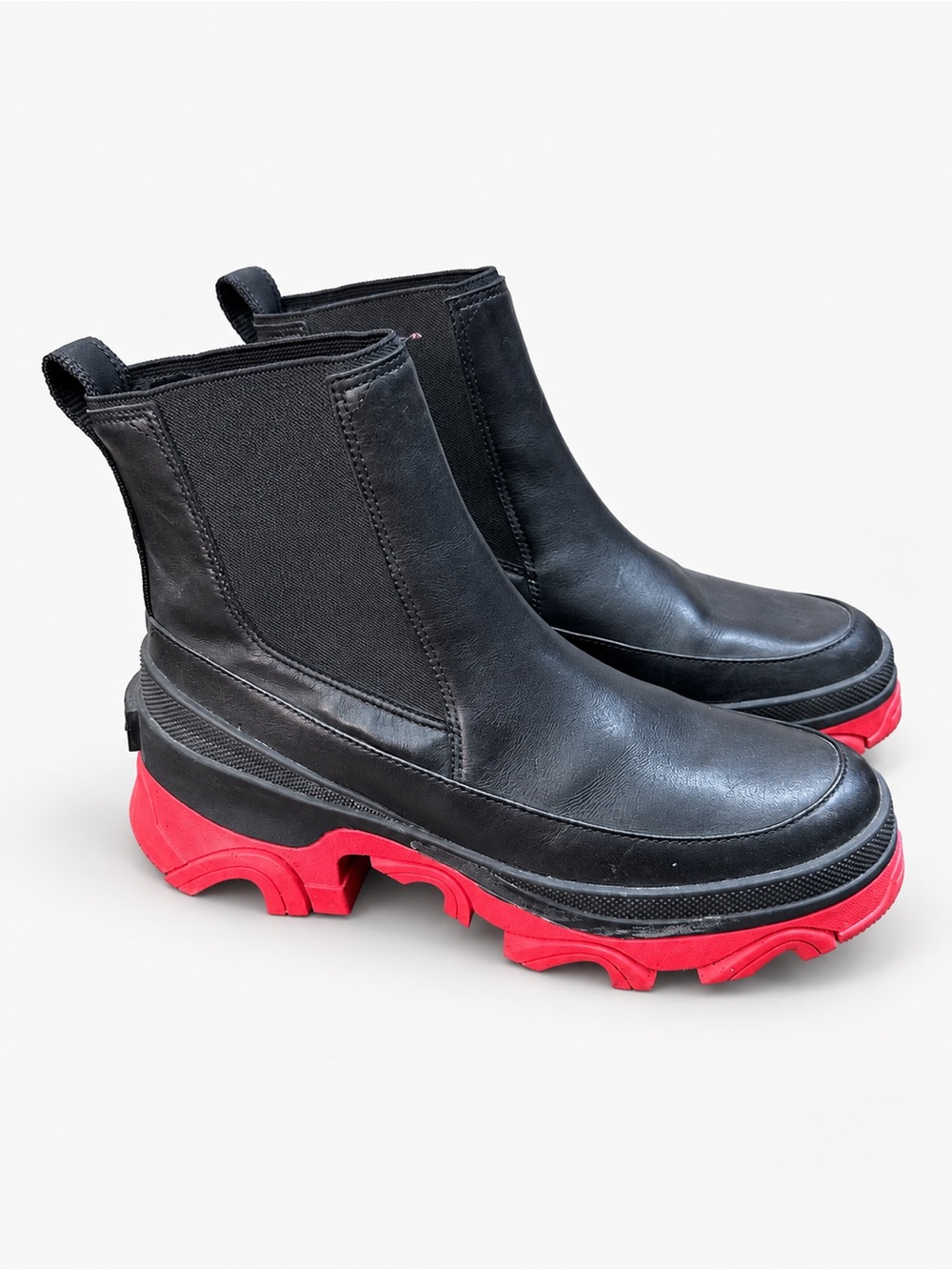Sorel Black Chelsea Boots with Red Lug Soles, Women’s Size 8